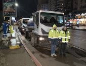 الأجهزة التنفيذية تكثف جهود تصريف مياه الأمطار فى الإسكندرية.. صور