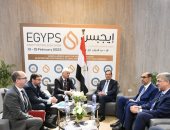 الملا يبحث مشروعات توفير الرخص التكنولوجية للمشروعات والتحول الطاقى 