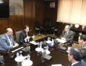 وزير الكهرباء يستقبل نائب رئيس "بريتش بتروليم" البريطانية لبحث التعاون