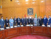 محافظ الإسماعيلية يكرم مستشارى قضايا الدولة لتدريب العاملين بالجهاز الإدارى