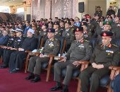 وزير الدفاع يشهد حفل انتهاء فترة الإعداد لطلبة الأكاديمية والكليات العسكرية