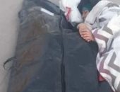 فضلت النوم بجوار جثته.. مشهد مؤثر لأم سورية فقدت ابنها فى الزلزال