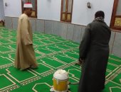 أوقاف الأقصر تجرى عمليات تعقيم وتجميل للمساجد استعدادا لشهر رمضان.. صور