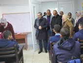 محافظ الغربية يتفقد 4 قرى بمركز كفر الزيات للوقف على انتظام وسير العمل.. صور