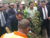 وزيرا التعليم والتنمية المحلية يدشنان مبادرة 100 مليون شجرة فى دمنهور.. صور