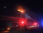 مصرع 10 أشخاص وإصابة العشرات فى حريق ضخم بمستودع وقود بإندونيسيا.. صور