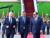 الرئيس السيسي يستقبل رئيس أوزبكستان وجلسة مباحثات بالاتحادية غدا