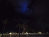 الليزر الأزرق يثير الدهشة فى سماء الإسكندرية.. صور