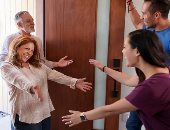 4 أبراج ترفع شعار "لاقينى ولا تغدينى" وتتفنن فى الترحاب بضيوفها