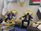وزير الإنتاج الحربى يلتقى وزير الدفاع السودانى بمعرض "IDEX 2023" بالإمارات   