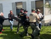 تمساح ينهش امرأة حاولت إنقاذ كلبها بولاية فلوريدا الأمريكية