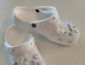 أحذية مطاطية مبهرجة للعروس.. أبرز صيحات موضة حفلات الزفاف 