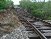 مصرع 5 أشخاص جراء انهيار بموقع بناء خط سكة حديد جنوب غربى الصين