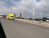إصابة شخص فى حادث تصادم سيارة على طريق الإسكندرية الصحراوى.. صور 