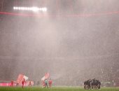 الثلوج تغطى ملعب أليانز أرينا فى موقعة بايرن ميونخ ويونيون برلين.. صور