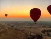 سماء الأقصر تشهد تحليق 58 رحلة بالون طائر على متنها 1400 سائح غرب الأقصر.. صور
