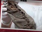 عمره 3 آلاف سنة.. اكتشاف أقدم حذاء فى المملكة المتحدة.. فيديو