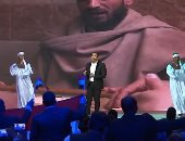 الفنان محمد عدوية يشارك في فقرة فنية أمام الرئيس السيسي بالمنيا