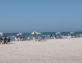 شواطئ رأس البر تستقبل روادها فى العطلة الأسبوعية بعد تحسن حالة الطقس