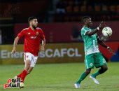 قندوسي يفتتح سجله التهديفى ويحرز ثاني أهداف الأهلي أمام القطن الكاميروني
