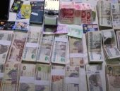 الداخلية تضبط الآلاف من الأموال بالعملات المصرية والأجنبية مع عصابة هوج بول