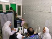 قافلة جامعة المنصورة الطبية "جسور الخير" تبدأ أعمالها بمستشفى الداخلة العام.. صور