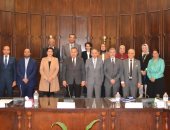 رئيس جامعة الإسكندرية يلتقى مدير هيئة الفولبرايت لبحث سبل التعاون المشترك