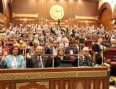 رئيس برلمانية "مستقبل وطن" يدعو لمزيد من التيسيرات البنكية للمصريين بالخارج