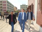 محافظ المنوفية يتابع الأعمال الإنشائية لمجمع مواقف سيارات الأجرة النموذجى بأشمون