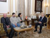 الخشت يستقبل وفد مؤسسة AQAS الألمانى للاعتماد الدولى لكلية الإعلام 