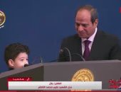 بلال نجل الشهيد محمد الأكشر: الرئيس قال لى انت بطل ووالدك أفضل الشهداء