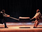 "حكايات المحطات" عرض عمانى يبهر جمهور مسرح الجنوب بقصر ثقافة قنا