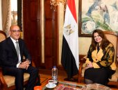 وزيرة الهجرة تستقبل مستثمرا مصريا بارزا بأمريكا لبحث الاستثمار في مصر