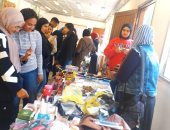 افتتاح السوق الخيرى الثانى بكلية الفنون الجميلة في جامعة الإسكندرية