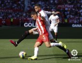 إشبيلية يتخطى ألميريا بصعوبة فى الدوري الإسباني.. فيديو