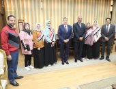 محافظ المنوفية يلتقى وفد مدرسة الأمل للصم وضعاف السمع لبحث مطالبهم