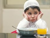 الأخطاء الشائعة خلال تدريب الأطفال على صيام رمضان