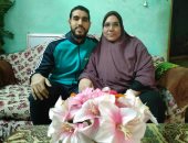 الأم المثالية بالمنوفية: زوجى توفى منذ 21 عاما.. وربنا كرمنى فى ابني زياد وإسراء