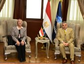 الفريق أسامة ربيع يبحث مع وزيرة البيئة سبل تعزيز الاقتصاد الأزرق وتطوير وتنمية البحيرات