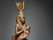 تمثال "إيزيس" المعبودة الأم يزين متحف آثار الغردقة 