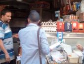 ضبط 5 أطنان سكر مجهول المصدر وتحرير 684 محضرا خلال حملات تموينية بأسوان