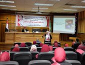 جامعة القاهرة تنظم لقاء تثقيفيا لطلابها حول بناء الثقة بالنفس 