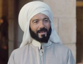 "رسالة الإمام" الحلقة 2.. بلاغة الشافعي تنجيه من بطش هارون الرشيد وقطع رقبته.. يلجأ لراهب مسيحي لعلاج زوجته.. ويفصل القول في مسألة "خلق القرآن": قديم بقدم الله.. ويقول في حب مصر: لقد أصبحت نفسي تتوق إلى مصر