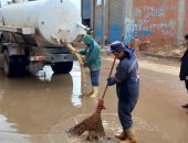 رفع مياه الأمطار وحملات نظافة وأعمال تطوير بقرى ومدن كفر الشيخ.. صور