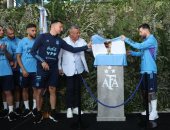 تكريم ميسي بإطلاق اسمه على مقر الاتحاد الأرجنتينى.. صور