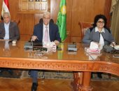 رئيس جامعة المنوفية يقرر صرف مكافأة للعاملين بحد أدنى 100 جنيه