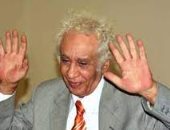 وفاة الكاتب والمترجم السيد إمام بعد صراع مع المرض