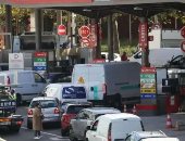طوابير أمام محطات الوقود فى فرنسا بسبب إضراب عمال مصافى النفط