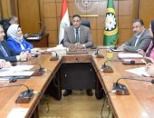 محافظ الدقهلية يناقش الإجراءات التنفيذية لتوصيل خط الغاز الطبيعي فى دكرنس