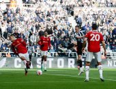 مانشستر يونايتد يسقط بثنائية أمام نيوكاسل فى الدوري الإنجليزي.. فيديو